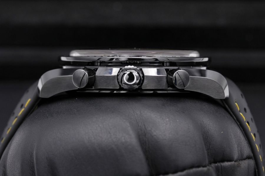 Omega Speedmaster Dark Side of the Moon 310.92.44.50.01.001